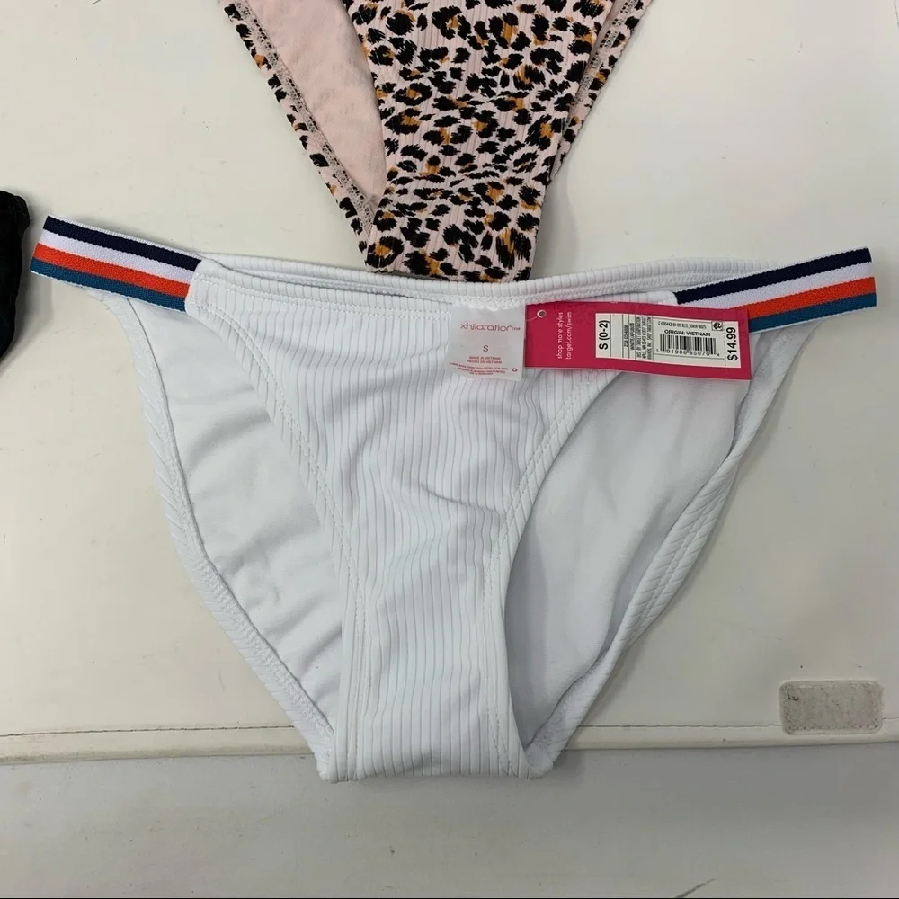 Bikini Bottoms - 4 Bottoms‎ In Various Colors & Styles - Size Small